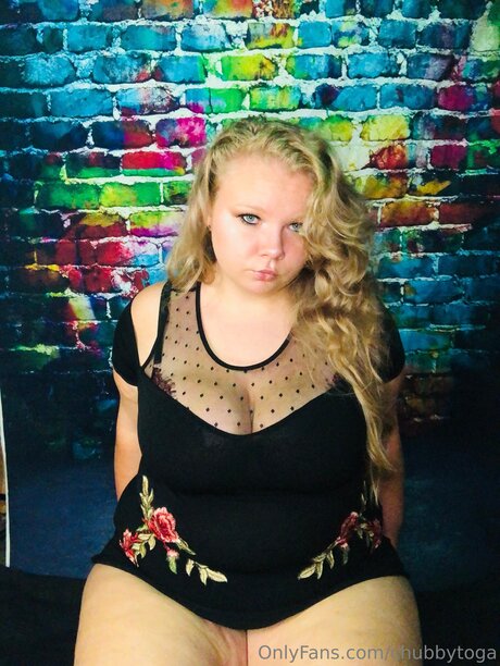 Chubbytoga model hot picture