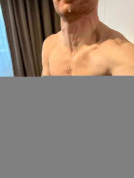 Athletonx star naked picture
