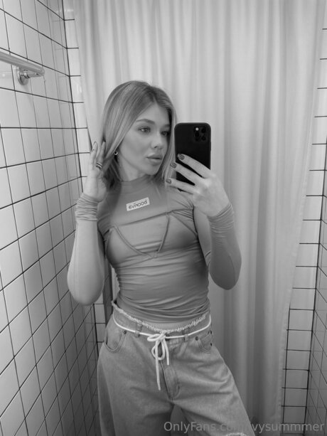 Ivysummmer pornographic star gallery