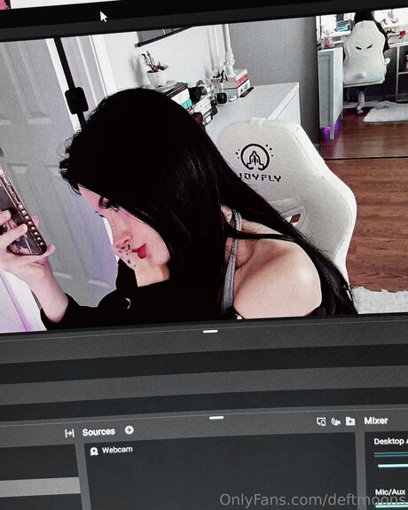 Deftmoons pornographic model pics