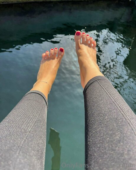 Feetsophi nude pornstar archive