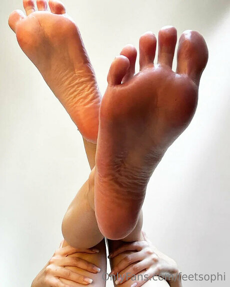 Feetsophi star pretty photos