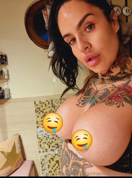 Manolatentireal model naked pics