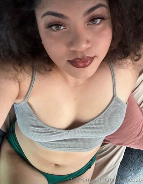 Annabellebooo star pornographic photos