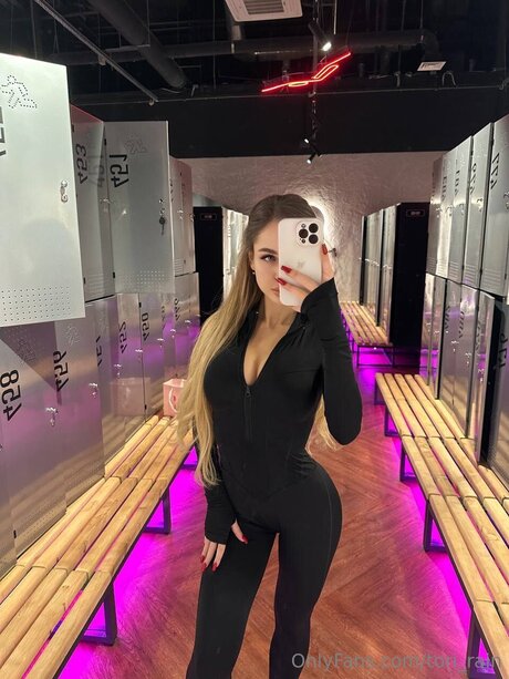 Tori Rain model sexy archive