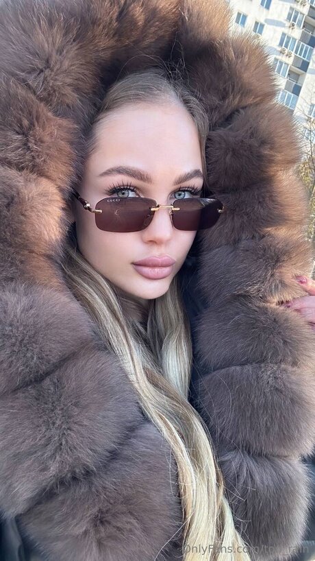 Tori Rain model sex image