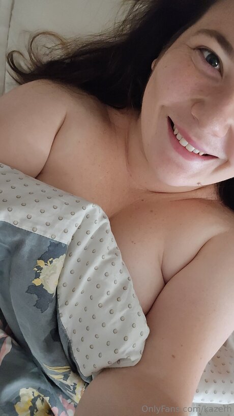 Kazerh naked star archive