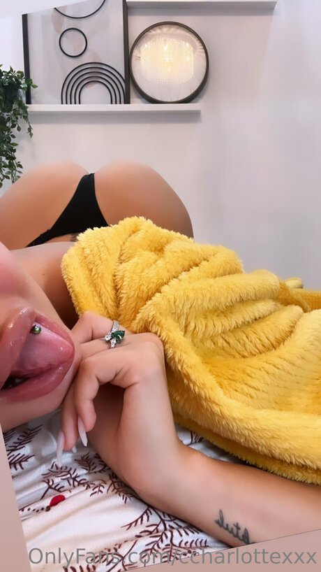 Ccharlottexxx pornographic star img