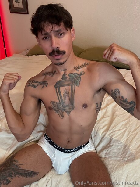 Justinreadz star hot pictures