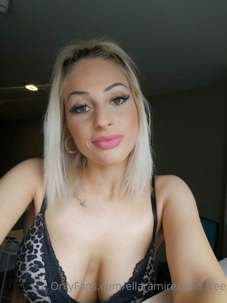 schoolgirl onlyfans hot sexy gallery