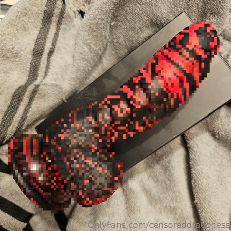 Censoreddragoness star naked picture