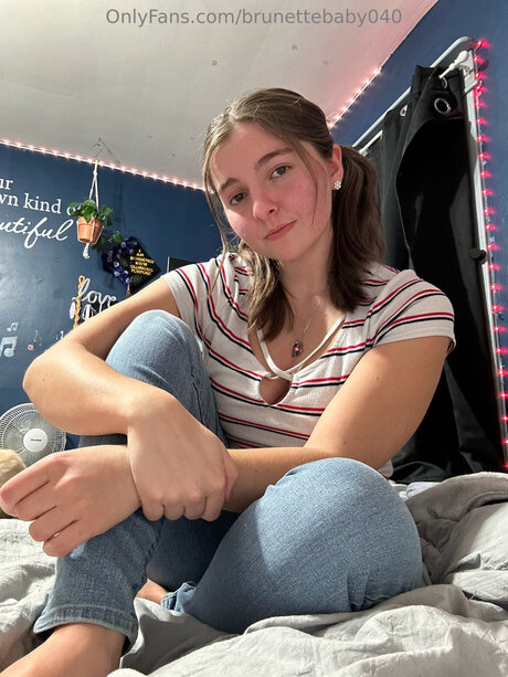 Brunettebaby040 art pornstar images
