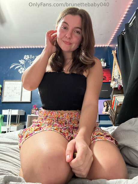 Brunettebaby040 pornstar best picture