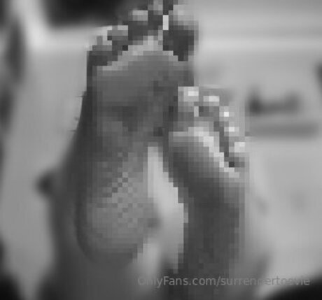 Surrendertoevie nude star images