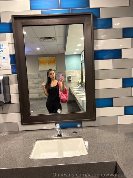Youknowwafaabae pornstar pic