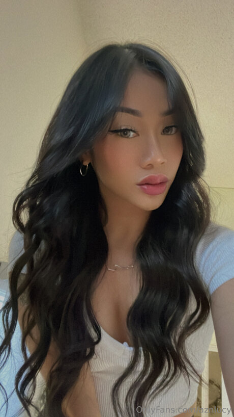 Aznlucy art actress picture