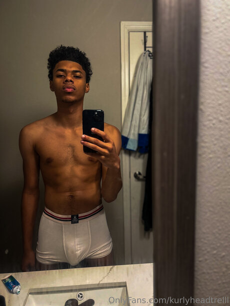 Kurlyheadtrelll pornstar exclusive img