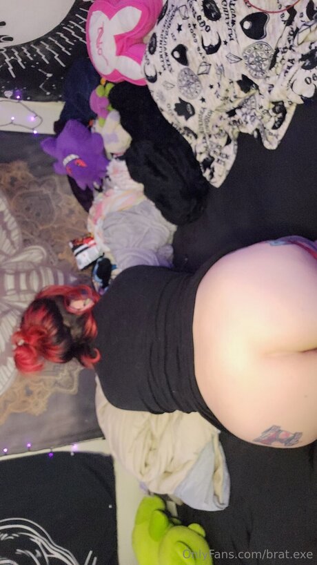 Bigtiddygothmommyuwu sexy star photo