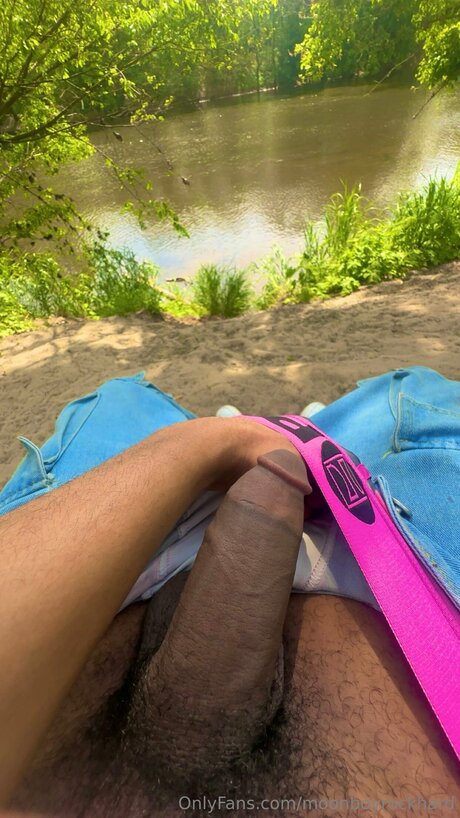 Moonboyrockhard naked pornstar img