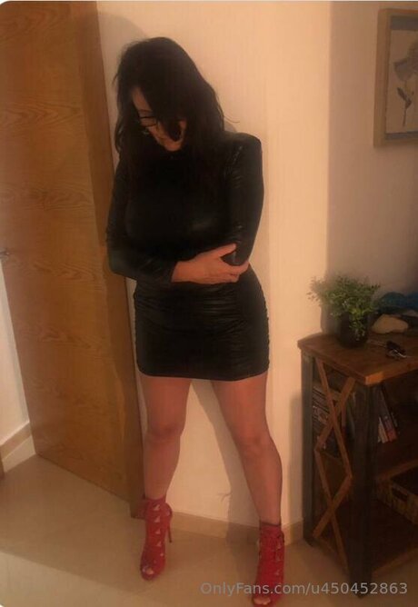 Samwilsonheels model hd pictures
