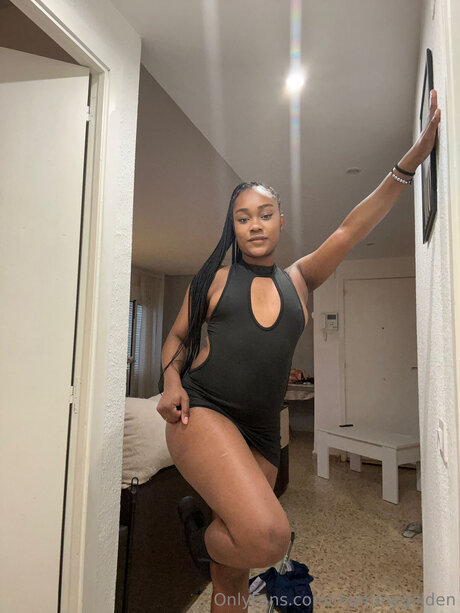 Ebonatina hot star photos