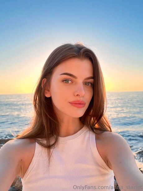 Anna Starlet model pornographic images