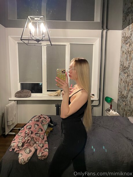 Mimiknox Official model sex gallery