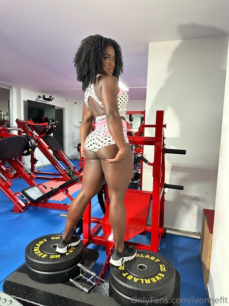 Ivonnefit model sex pics