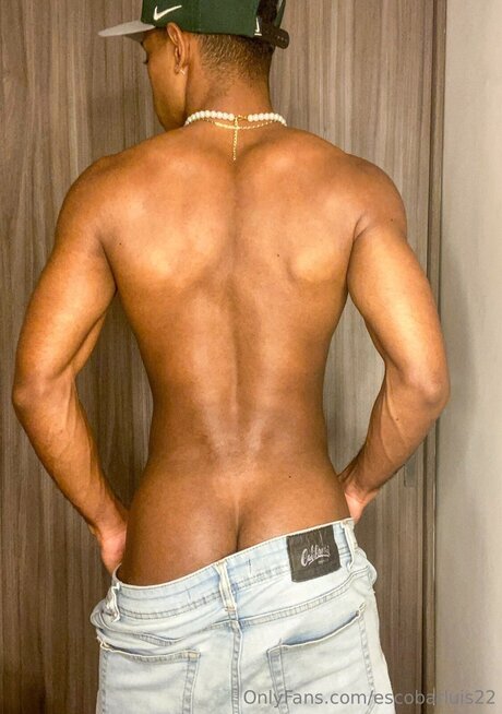 Escobarluis22 model exclusive pic