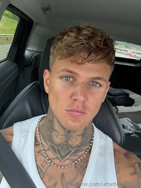 Urtattooedboyf star erotic pics