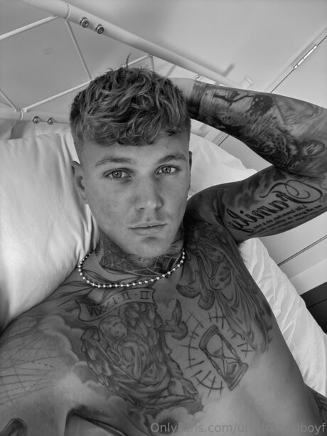 Urtattooedboyf star sexy images
