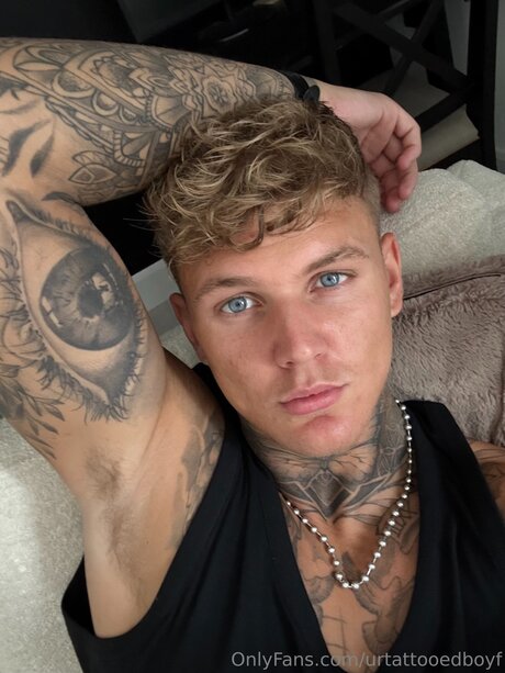 Urtattooedboyf xxx pornstar gallery