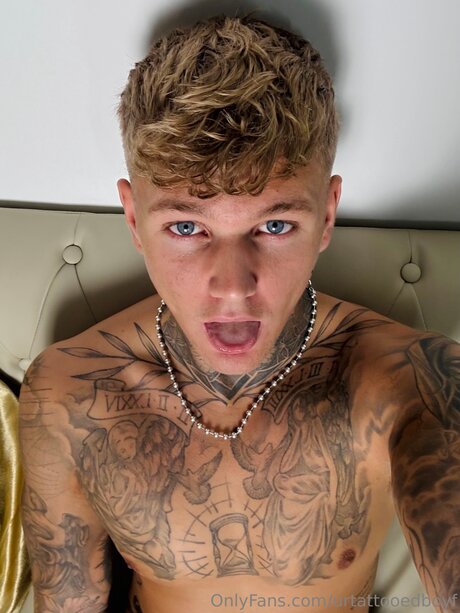 Urtattooedboyf model nudes photo