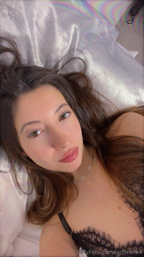 Laritaselen adult model picture