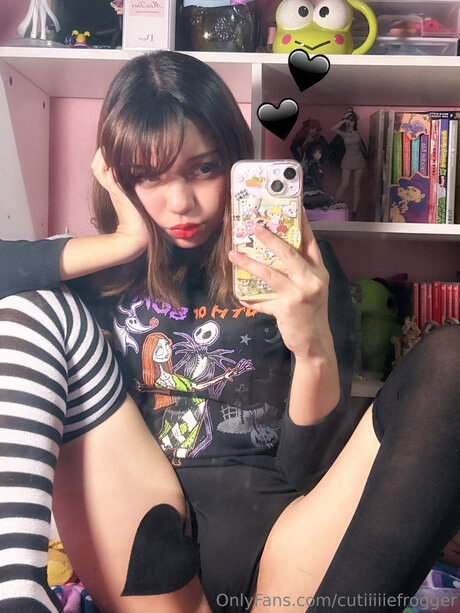 Millkyyy naked pornstar photos