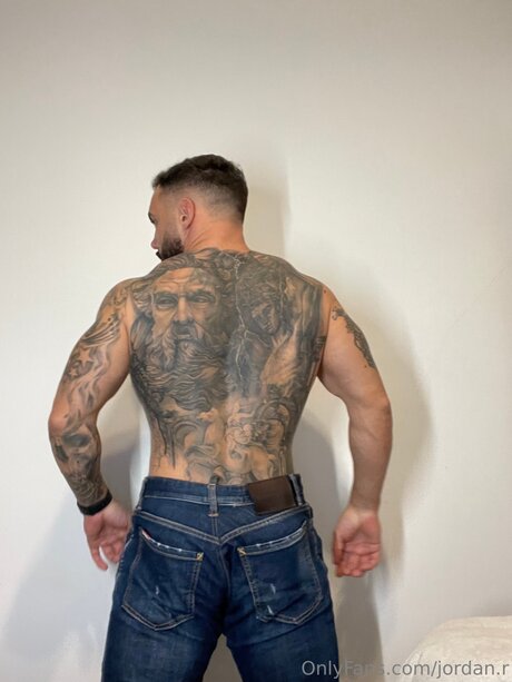 Jordan R naked model picture
