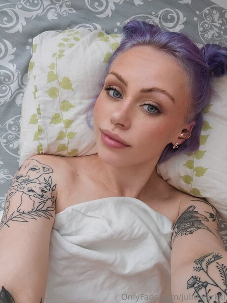 Julie Karkki pornographic actress pics