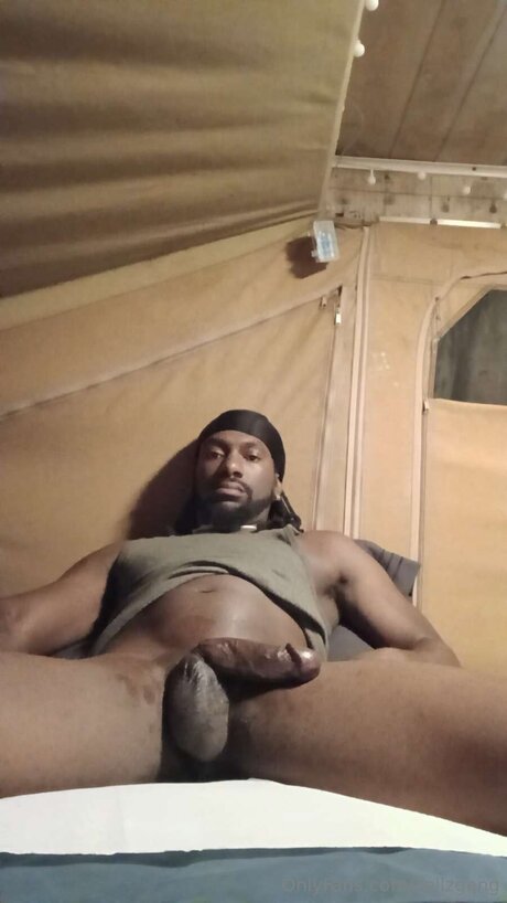Kellzgang model sexy gallery