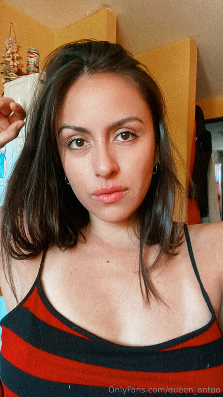 Queen Antoo hot pornstar pic