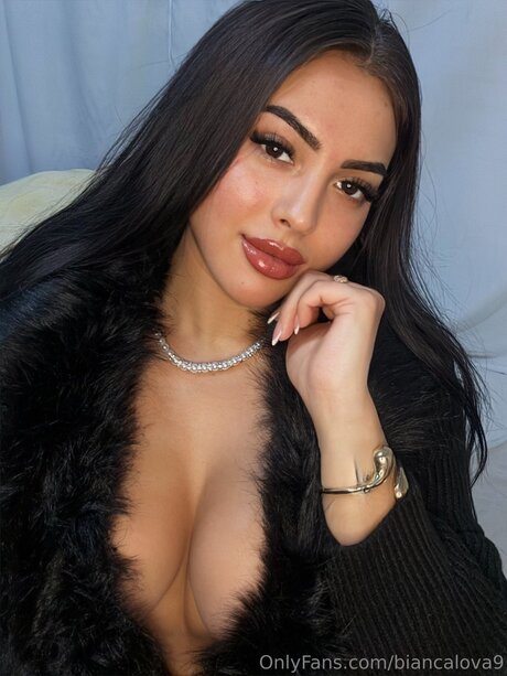 beautiful blonde onlyfans pornographic pictures