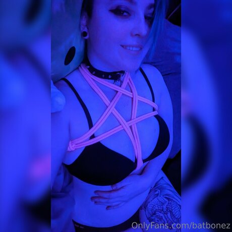 Batbonez naked pornstar picture
