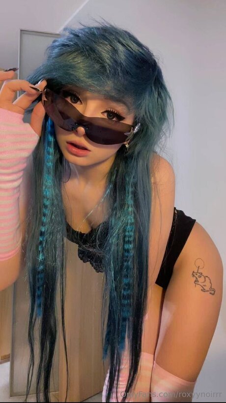 Roxyynoirrr pornographic actress pics