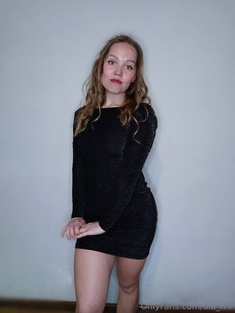 Dia L77 erotic pornstar photo