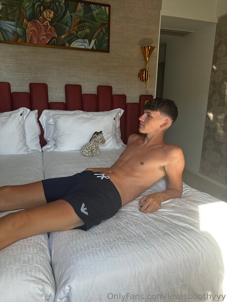 Lewisboothyvip sex pornstar img