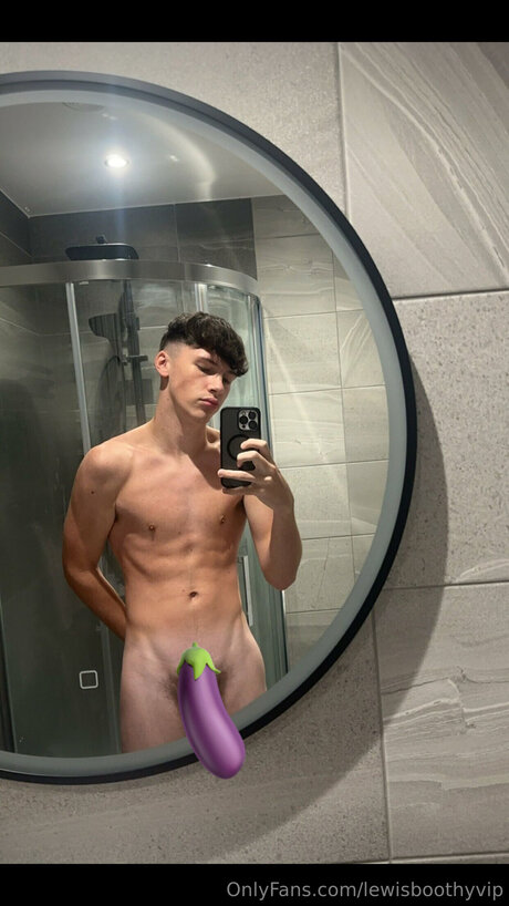 Lewisboothyvip top profile image