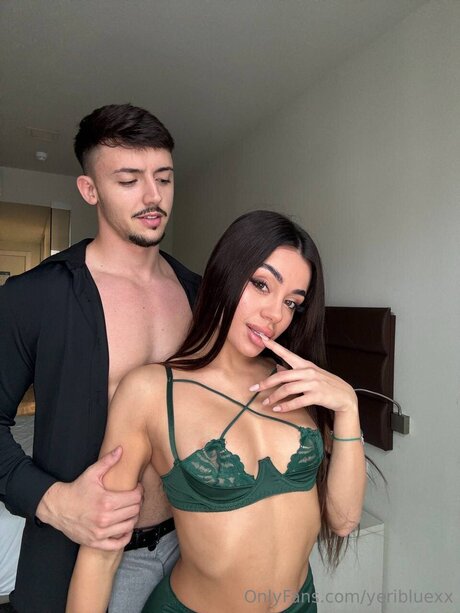 Yeribluexx nice pornstar archive