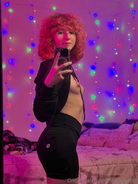 Dinonuggetss pornstar top images