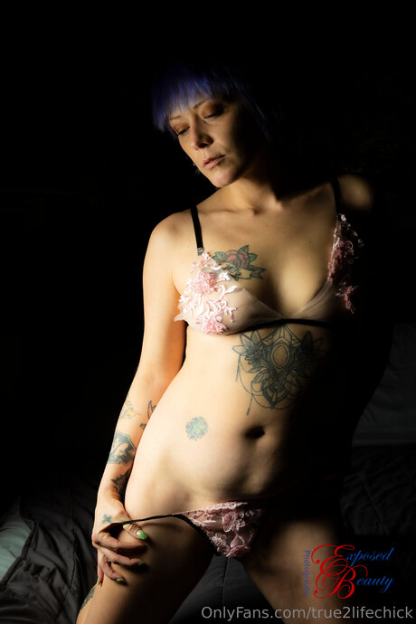 True2lifechick exclusive pornstar pictures