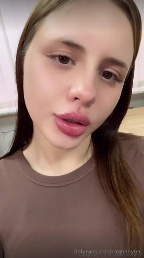 Kirababy69 nude model gallery