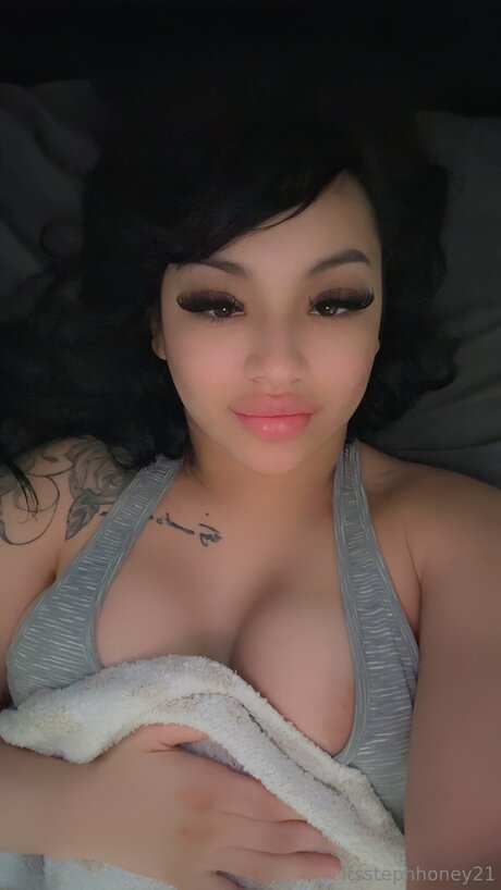Itsstephhoneyxo21 high quality model pic